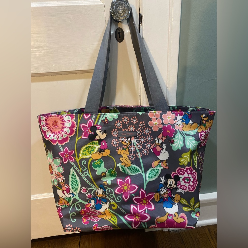 Vera Bradley Lighten up drawstring family tote